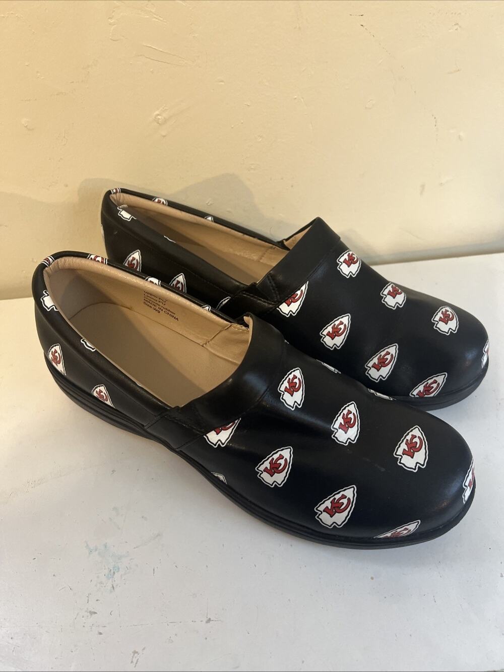 Kansas City Chiefs Shoes Black Work Clogs Cuce Women’s Size 9